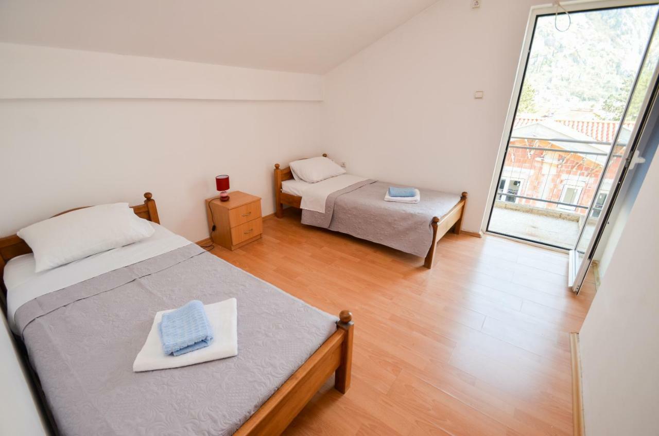 Apartment Barona Kotor Exteriér fotografie
