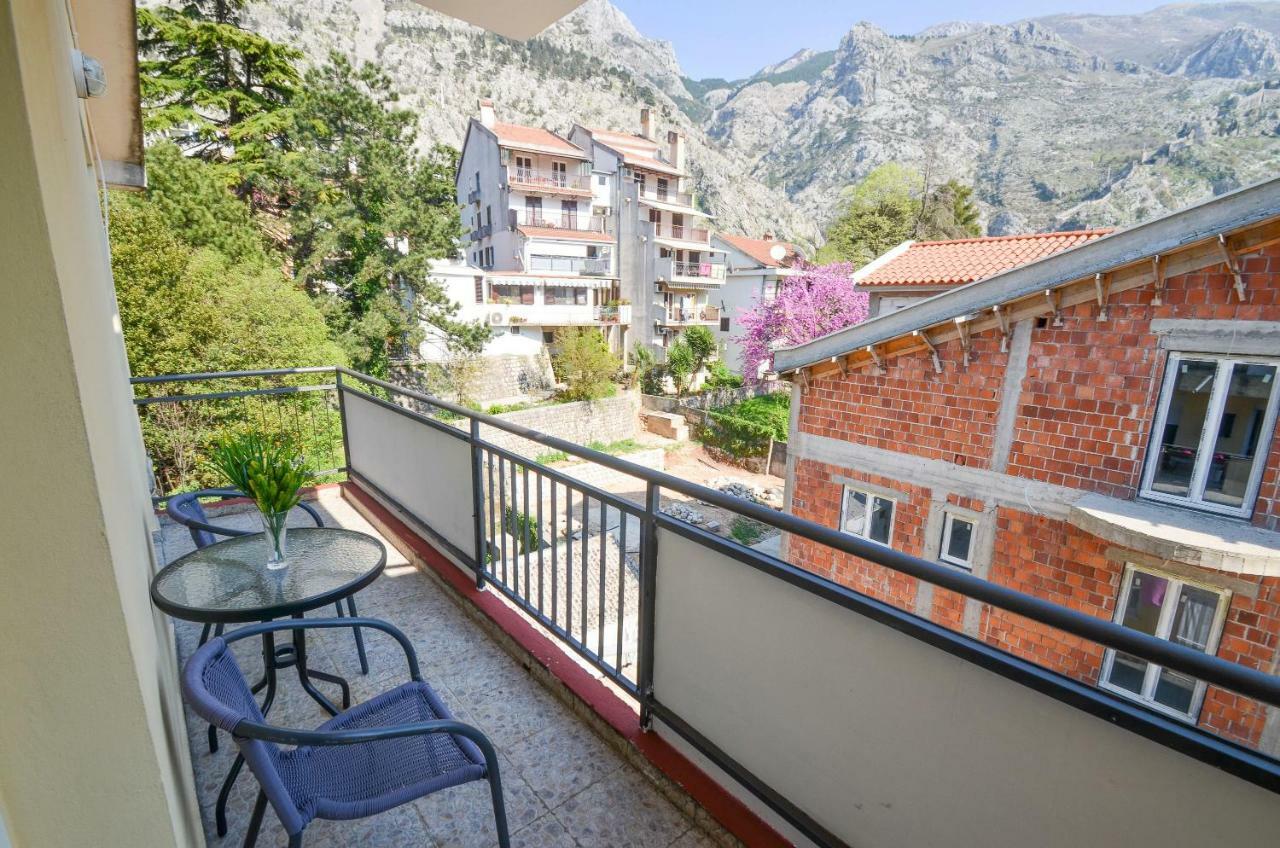 Apartment Barona Kotor Exteriér fotografie